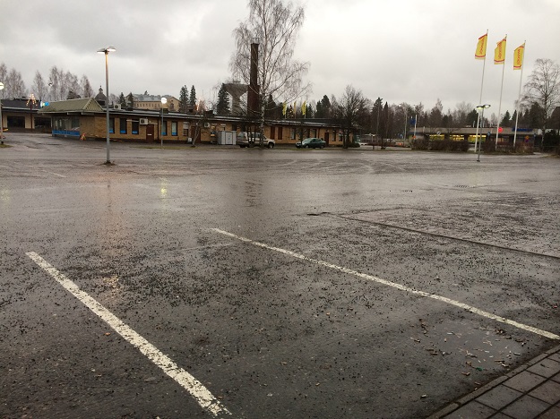 Näkymä Kokemäen Tokmannin pihassa 22. joulukuuta 2013. Kuva: Tuomas Kuhalainen